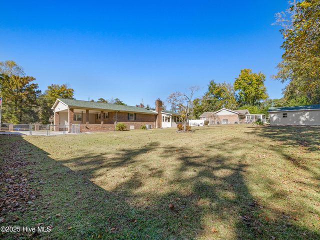 15 Dressler Drive, Jacksonville, NC 28540