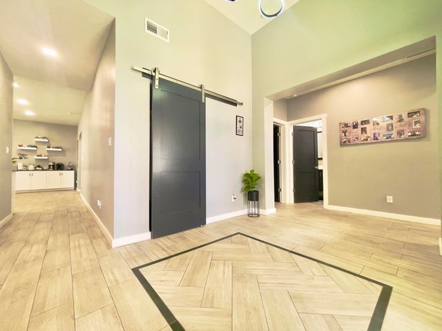 6201 Keyenta Place NW, Albuquerque, NM 87120