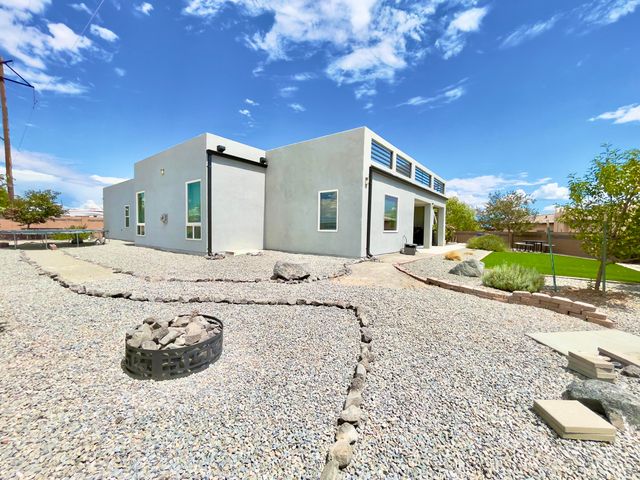 6201 Keyenta Place NW, Albuquerque, NM 87120