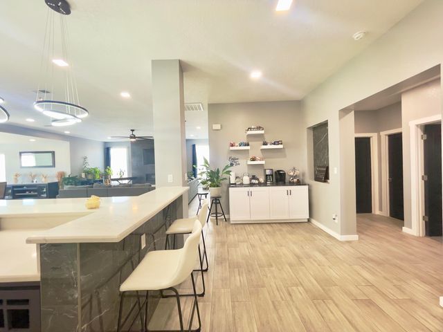 6201 Keyenta Place NW, Albuquerque, NM 87120