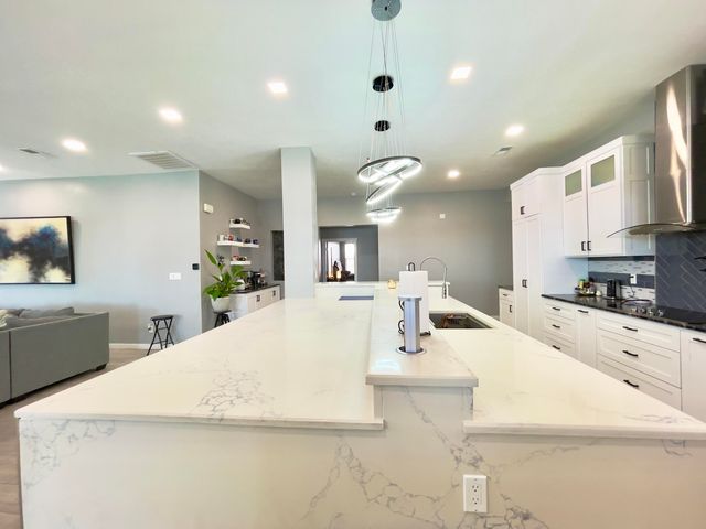 6201 Keyenta Place NW, Albuquerque, NM 87120