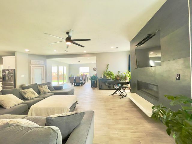 6201 Keyenta Place NW, Albuquerque, NM 87120