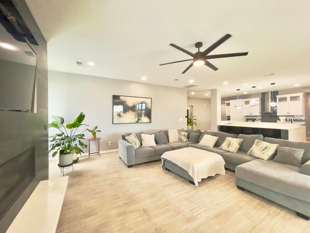 6201 Keyenta Place NW, Albuquerque, NM 87120