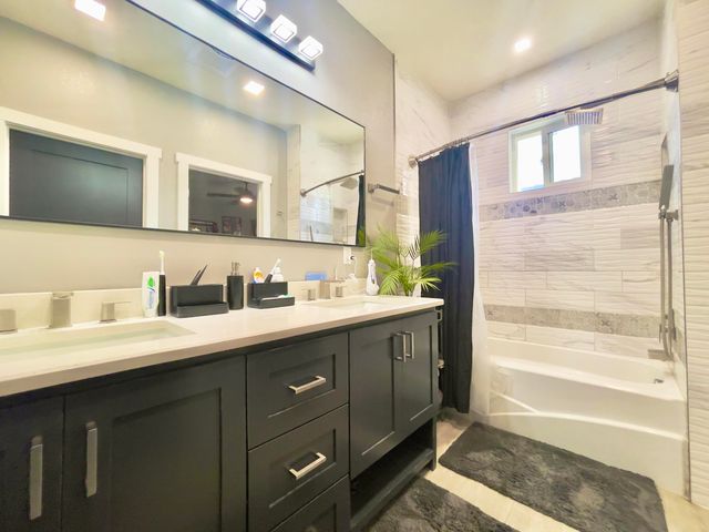 6201 Keyenta Place NW, Albuquerque, NM 87120