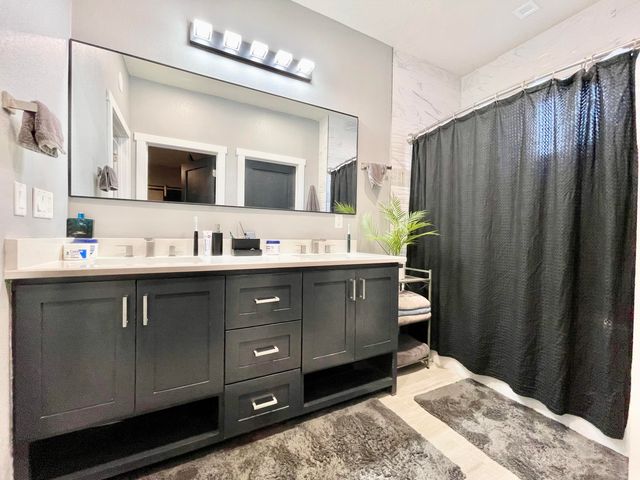 6201 Keyenta Place NW, Albuquerque, NM 87120