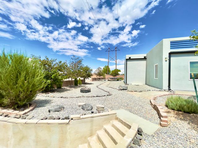 6201 Keyenta Place NW, Albuquerque, NM 87120