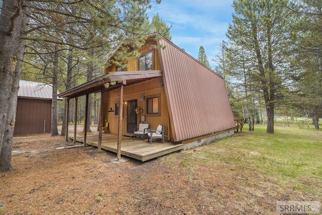 4012 Antelope Road, Island Park, ID 83429