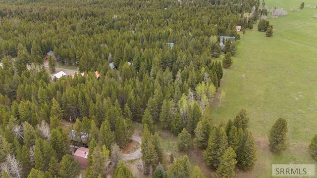 4012 Antelope Road, Island Park, ID 83429