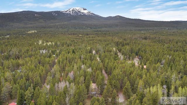 4012 Antelope Road, Island Park, ID 83429