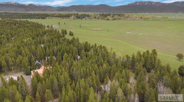 4012 Antelope Road, Island Park, ID 83429