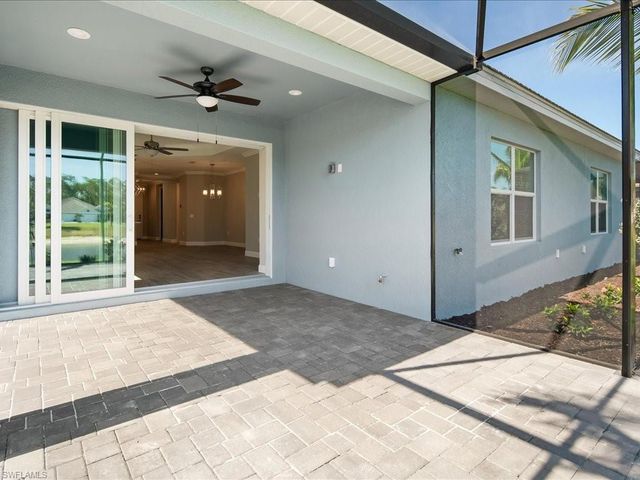 2306 Marquesa CIR, Naples, FL 34112