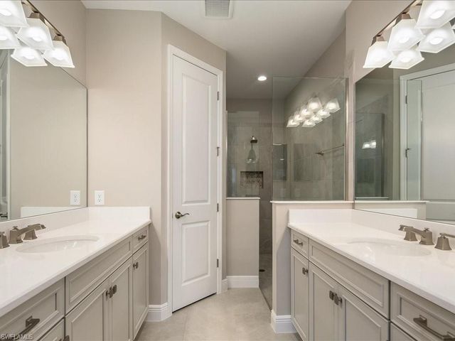 2306 Marquesa CIR, Naples, FL 34112