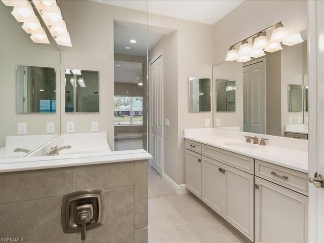 2306 Marquesa CIR, Naples, FL 34112