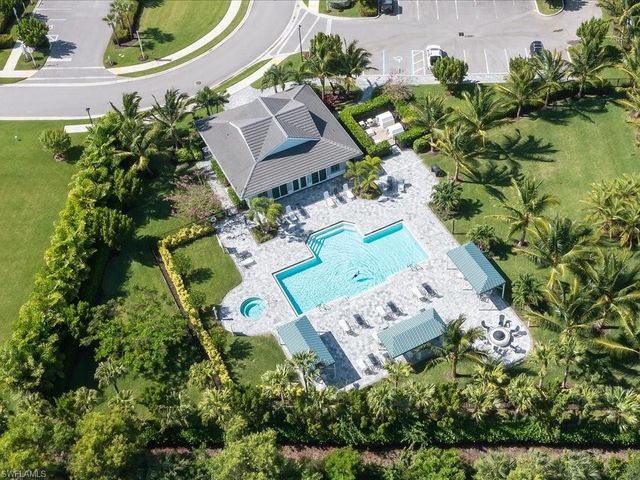 2306 Marquesa CIR, Naples, FL 34112