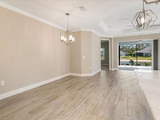 2306 Marquesa CIR, Naples, FL 34112