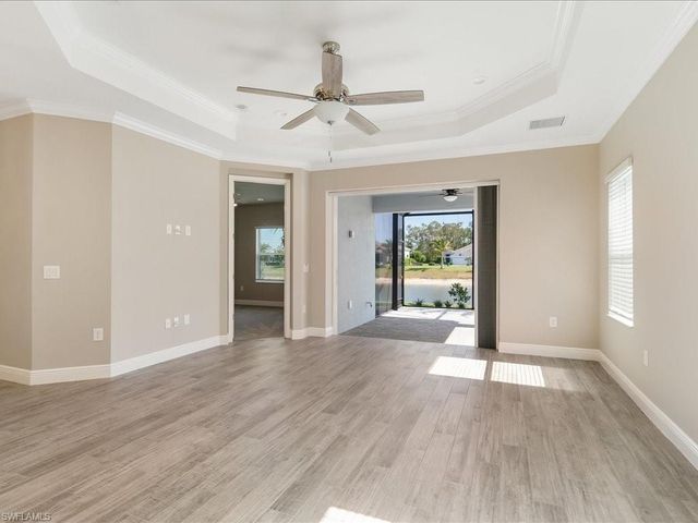 2306 Marquesa CIR, Naples, FL 34112
