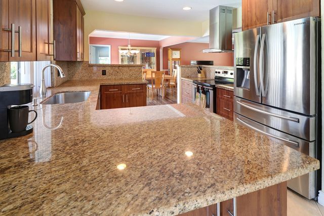 9901 NW 37th Street, Coral Springs, FL 33065