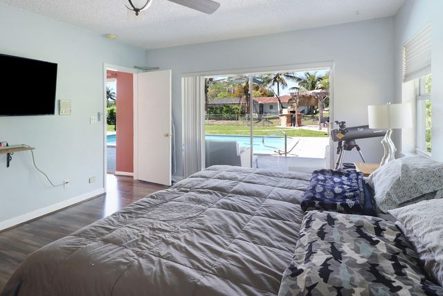 9901 NW 37th Street, Coral Springs, FL 33065