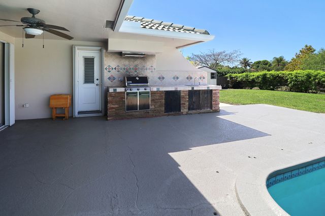 9901 NW 37th Street, Coral Springs, FL 33065