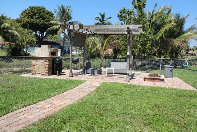 9901 NW 37th Street, Coral Springs, FL 33065