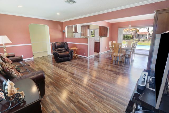 9901 NW 37th Street, Coral Springs, FL 33065