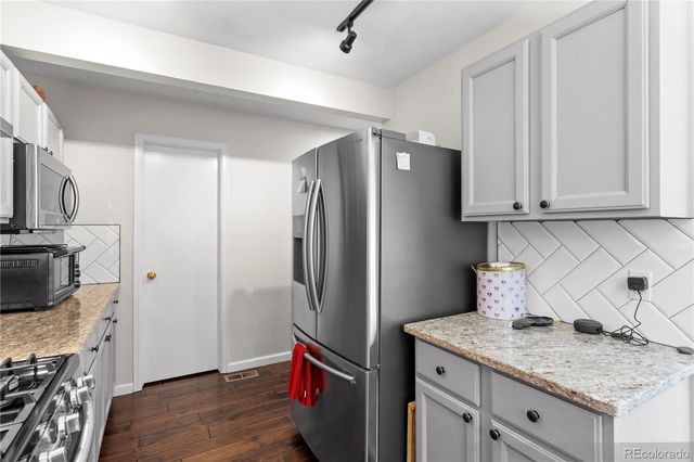 2212 Hyacinth Road, Littleton, CO 80129