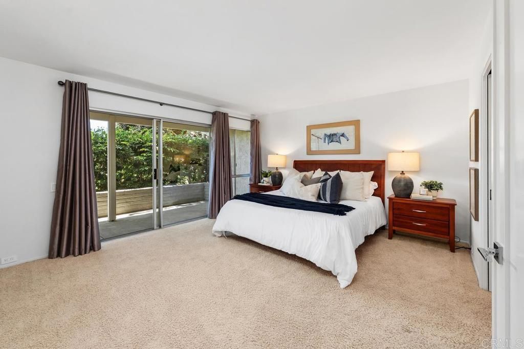 Image 16 of property listing at 2020 Caminito Circulo Sur, La Jolla, CA 92037