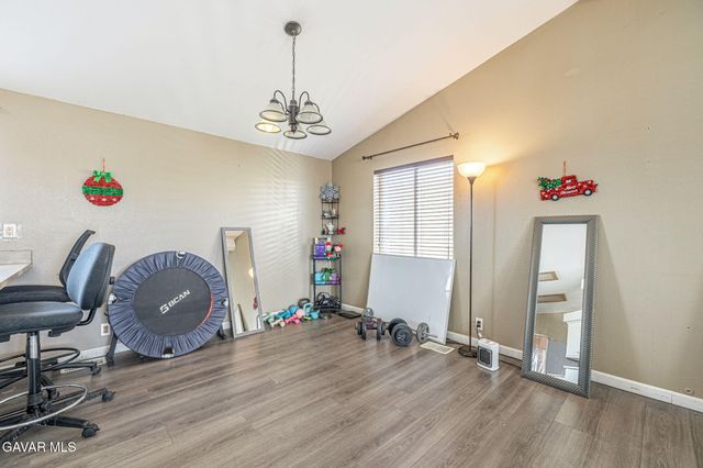 277 Longhorn Avenue, Mojave, CA 93501