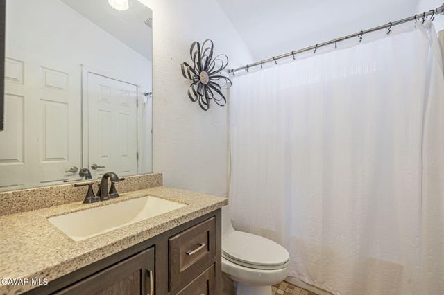 277 Longhorn Avenue, Mojave, CA 93501