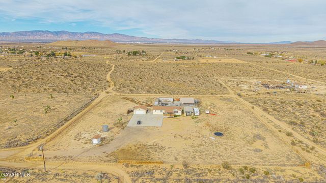 277 Longhorn Avenue, Mojave, CA 93501