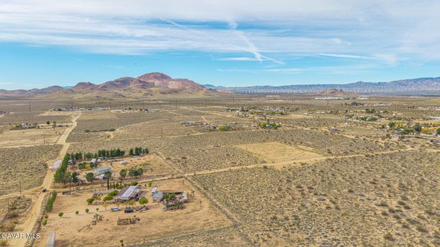 277 Longhorn Avenue, Mojave, CA 93501