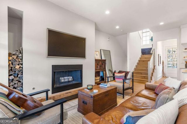 113 Ray Way, Chattahoochee Hills, GA 30268