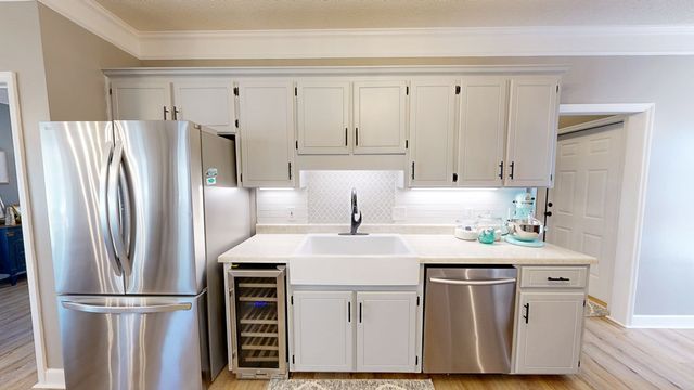 103 Bridgewater Court, Dothan, AL 36303