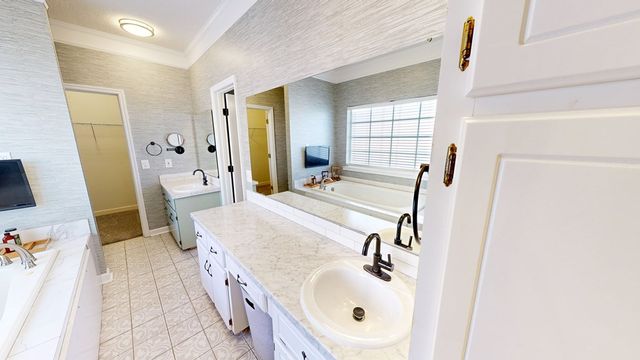 103 Bridgewater Court, Dothan, AL 36303