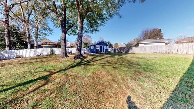 103 Bridgewater Court, Dothan, AL 36303