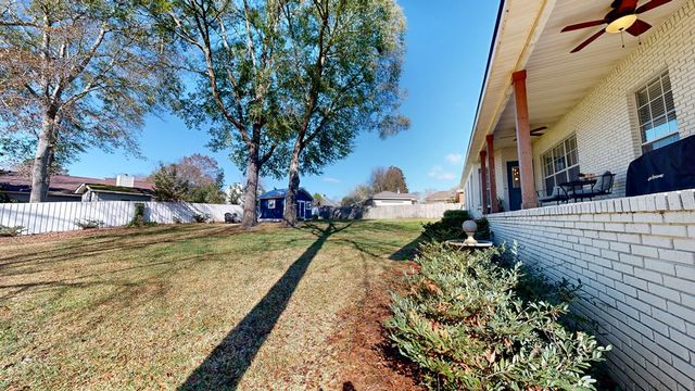103 Bridgewater Court, Dothan, AL 36303