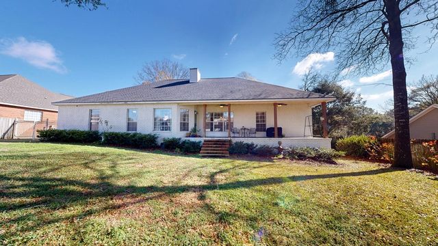 103 Bridgewater Court, Dothan, AL 36303