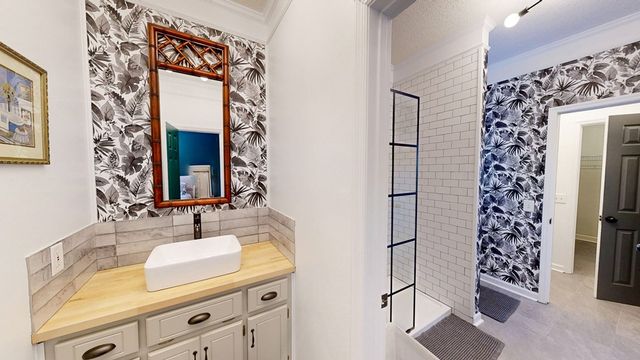 103 Bridgewater Court, Dothan, AL 36303