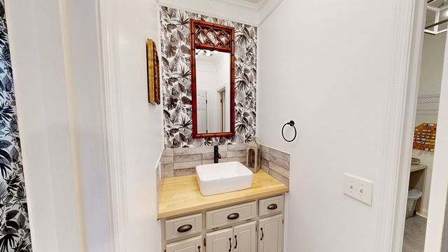 103 Bridgewater Court, Dothan, AL 36303