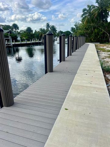 333 SW 14th Way, Fort Lauderdale, FL 33312