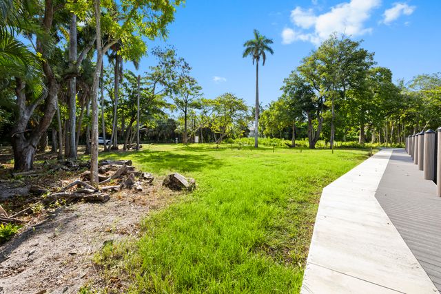 333 SW 14th Way, Fort Lauderdale, FL 33312