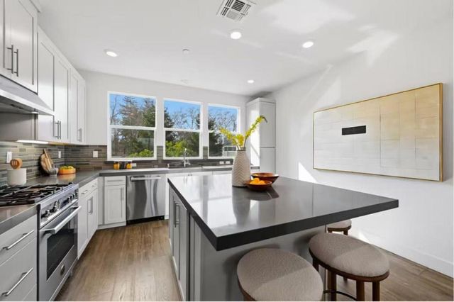 2287 Mora Place, Mountain View, CA 94040