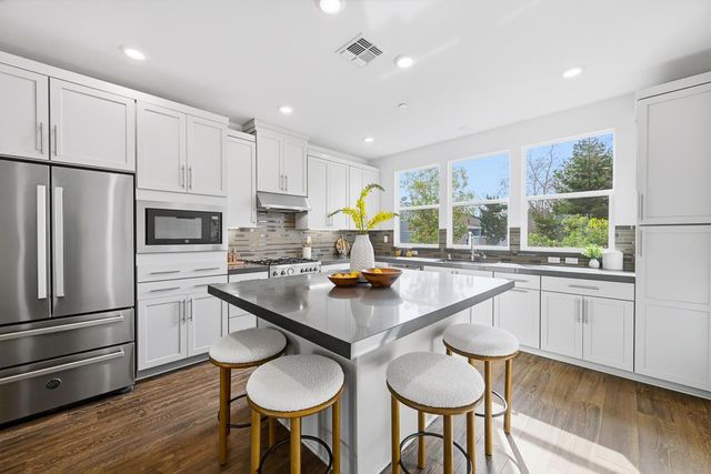 2287 Mora Place, Mountain View, CA 94040