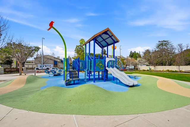 2287 Mora Place, Mountain View, CA 94040