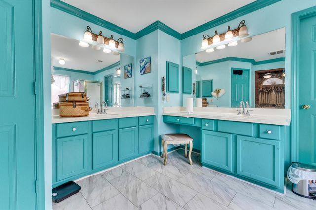 8914 Beawood Drive, Houston, TX 77083