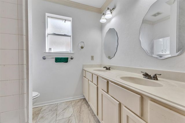 8914 Beawood Drive, Houston, TX 77083