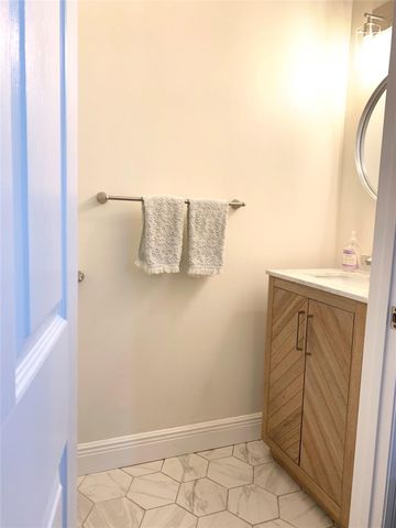 826 SE 4th Court, Deerfield Beach, FL 33441