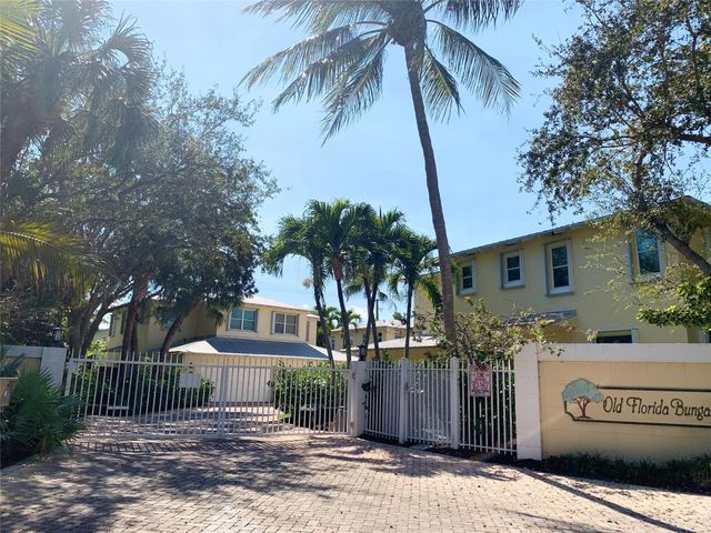 826 SE 4th Court, Deerfield Beach, FL 33441