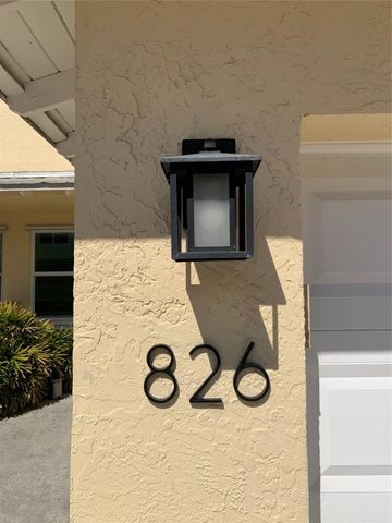 826 SE 4th Court, Deerfield Beach, FL 33441
