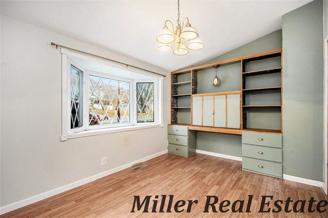 926 N Washington Street, Lowell, MI 49331